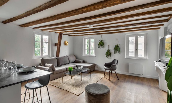 Dinan - Saint-Malo Apartment | 82 m² Apartment ∙ 2 bedrooms ∙ 6 guests