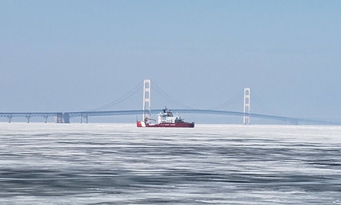 Mackinaw City Condo | 83 Bridgeview Retreat