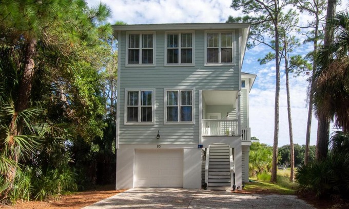 Saint Helena Island House | 83 Ocean Creek Blvd
