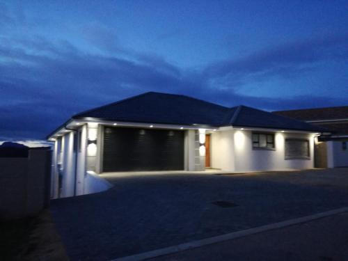 Great Brak River House | 83 on Robertson