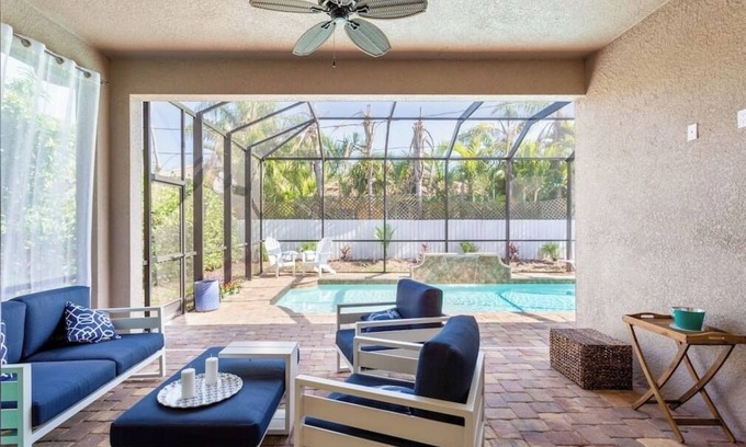 Naples Park House | 833 Naples Oasis: Heated Pool, Steps to Beach!