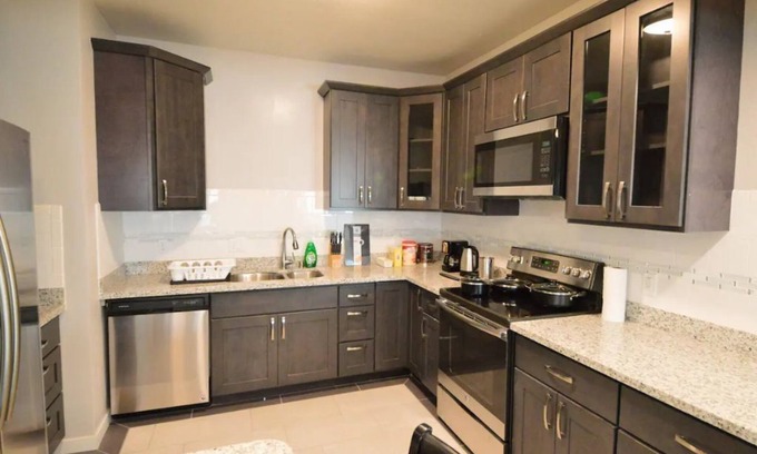 Paradise Valley Apartment | 8402 - Spacious Apartment with A/C & Elevator near SFO
