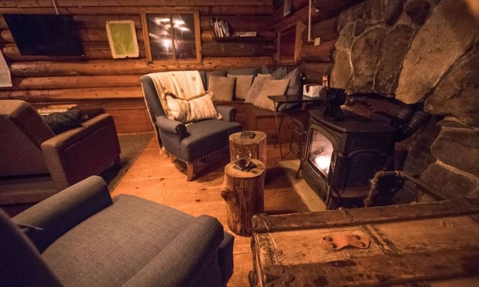 Jackson Cabin | 85 Dundee · Cozy Log Cabin/Private Hot Tub/Brook/Fireplace