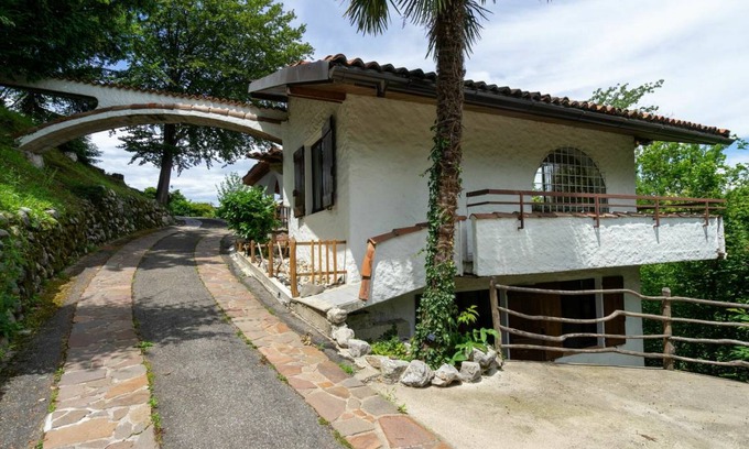 Arolo Other | 85 m² Accommodation ∙ 3 bedrooms ∙ 6 guests