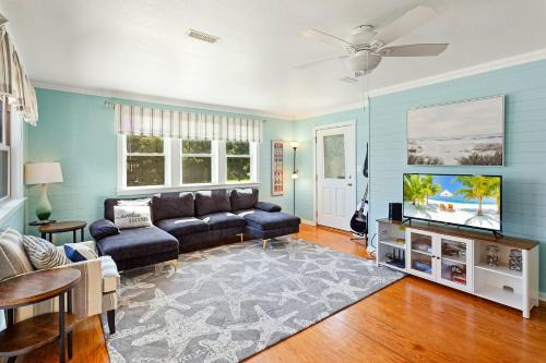 Frisco House | 8608 - The Buccaneer at Lookout Station