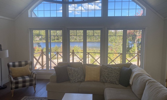 Unorganized Centre Parry Sound Cottage | 87 Maxwell lane Cottage on Deer Lake in South River