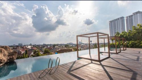 Bekasi Barat Hotel | 8rooms at Grand Kamala Lagoon