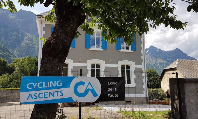 Le Bourg-d'Oisans House | 9 bed spacious & light renovated School house, ideal for Cyclists & Skiers