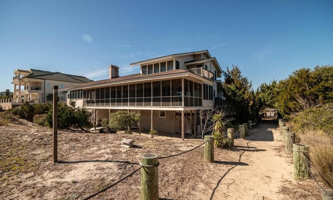 Debordieu Colony House | 9 Bedroom Oceanfront Beach House in Debordieu