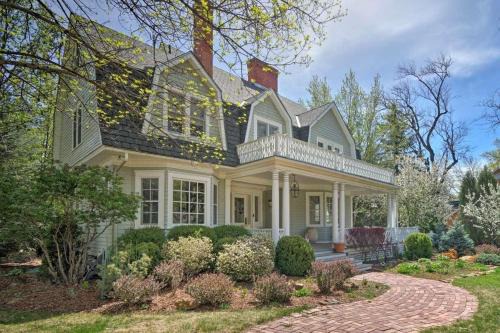 Broadmoor House | 9 Broadmoor Ave