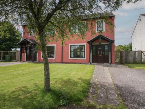 Eamont Bridge House | 9 Eamont Park