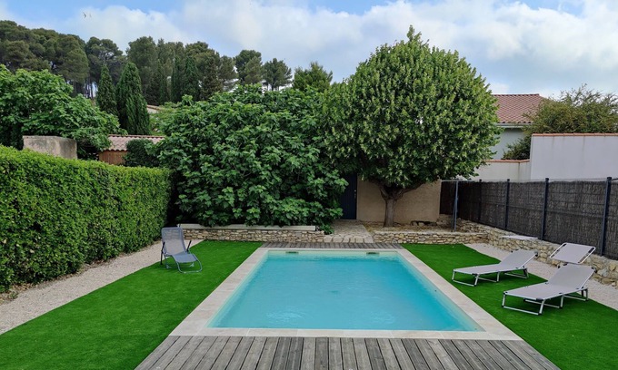 Armissan House | 9 km from the beaches, villa in the heart of the village with private swimming pool