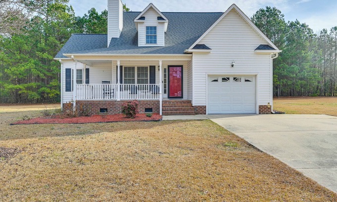 Greenville House | 9 Mi to Dtwn: Greenville Home w/Screened Patio!