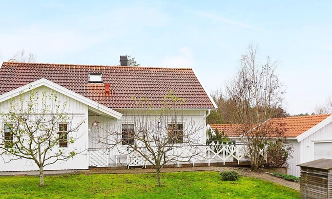 Fjallbacka House | 9 person holiday home in Fjällbacka