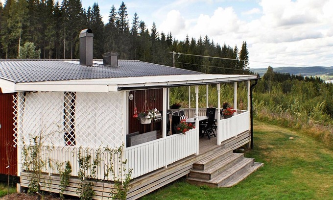 Brasstorp House | 9 person holiday home in GRÄSMARK