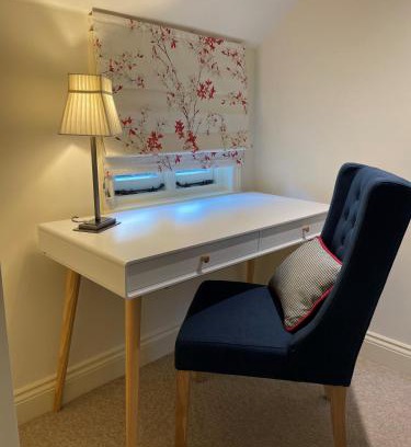 East Dean and Friston House | 9 White Cottage