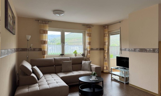 Zeltingen-Rachtig Apartment | 90 m² Apartment ∙ 2 bedrooms ∙ 4 guests