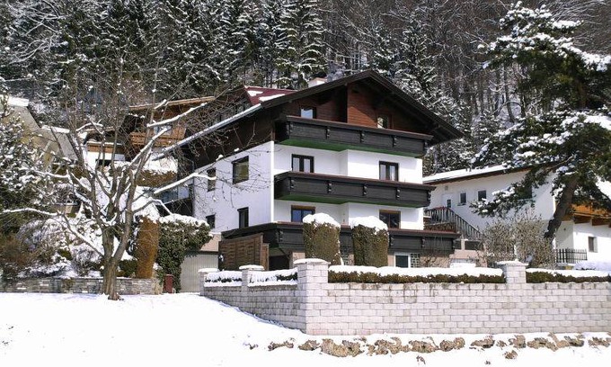 Bad Haering Apartment | 90 m² Apartment ∙ 3 bedrooms ∙ 6 guests