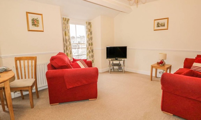 Bowness-on-Windermere Cottage | 90 m² Cottage ∙ 1 bedroom ∙ 2 guests