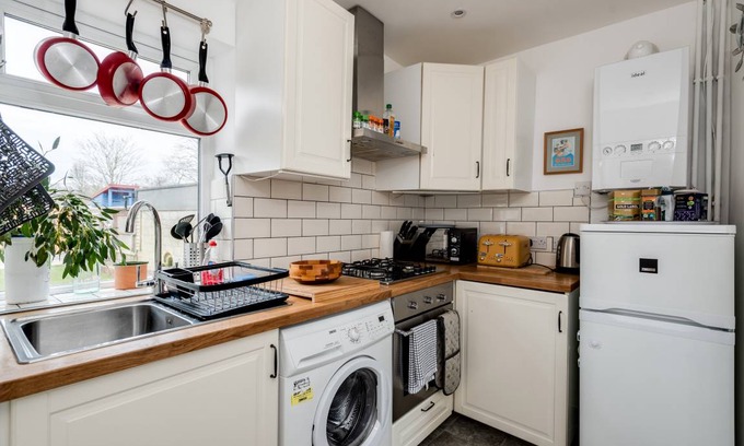 Oxford House | 90 m² House ∙ 3 bedrooms ∙ 5 guests