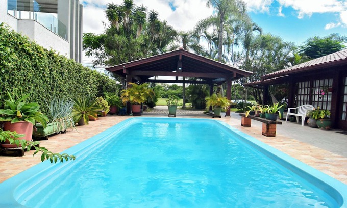 Jurere Internacional Apartment | 900m da Praia na Av dos Dourados em Jurerê WK8579