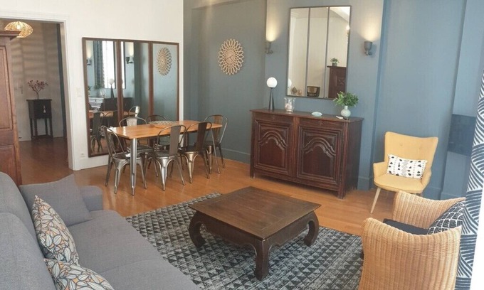 Albi Apartment | 90m2 apartment at the foot of the Cathedral in the Episcopal City (UNESCO)