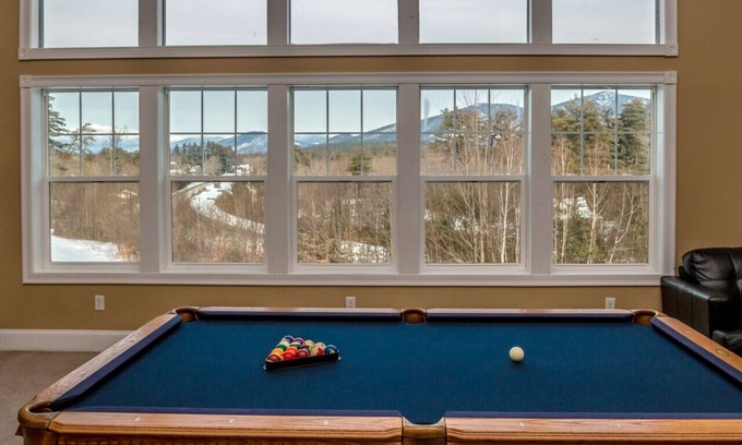 North Conway House | 92 Locust Lane North Conway