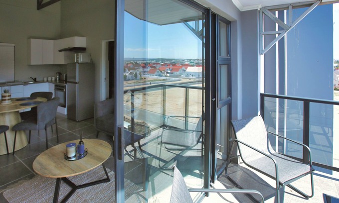 Mykonos Apartment | 92 Millennial Arch, Langebaan 4-sleeper