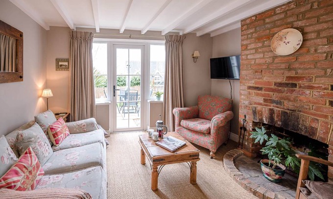 Framlingham House | 93 m² House ∙ 2 bedrooms ∙ 4 guests