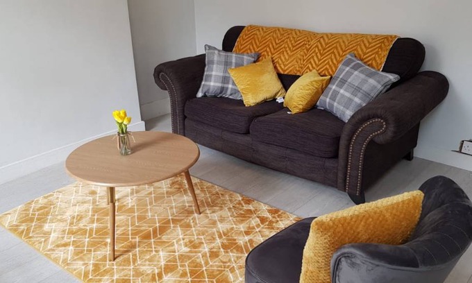 Gedling House | 93 m² House ∙ 2 bedrooms ∙ 6 guests