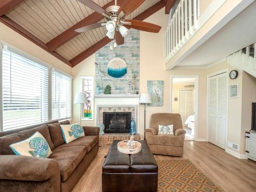 Sealoft Villas House | 937 Sealoft Villa