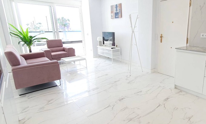 Marbella City Centre Apartment | 94 m² Apartment ∙ 3 bedrooms ∙ 6 guests