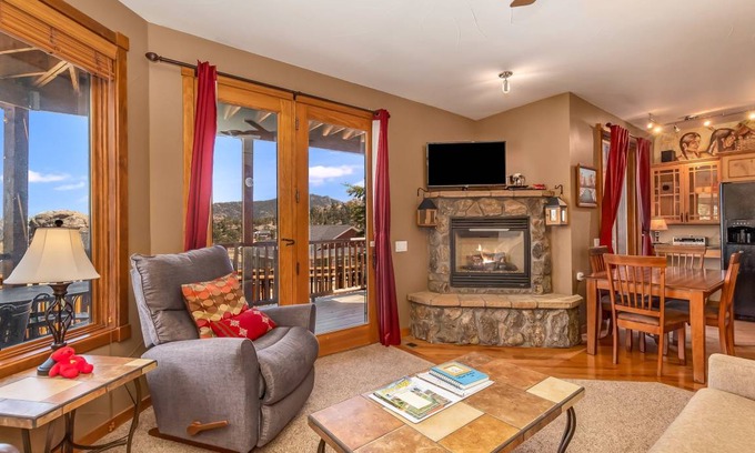 Estes Park Condo | 94 m² Condo ∙ 2 bedrooms ∙ 6 guests