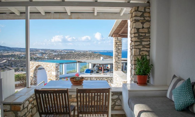 Nea Cryssi Akti Villa | 96 m² Villa ∙ 2 bedrooms ∙ 6 guests