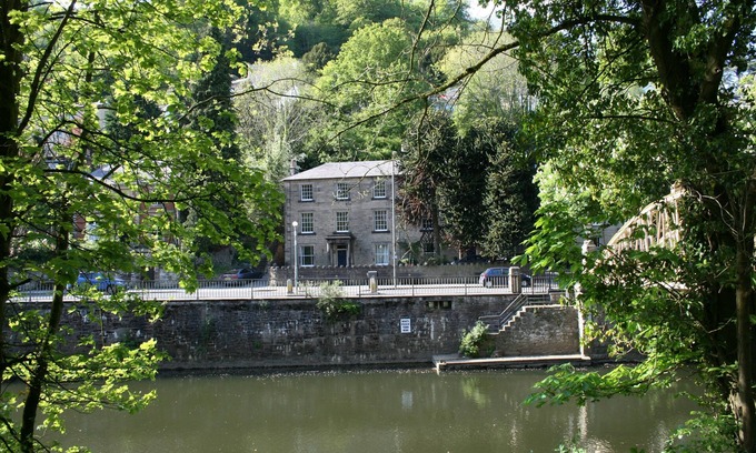 Matlock Bath Cottage | 98 Fountain Villas - sleeps 16 guests in 7 bedrooms