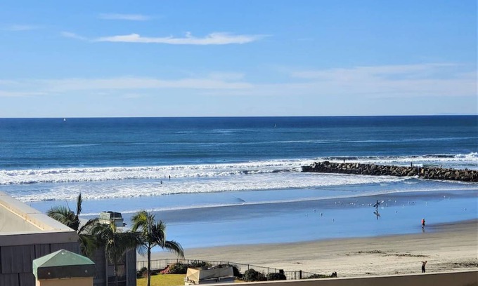 Townsite Condo | 98 m² Condo ∙ 2 bedrooms ∙ 6 guests