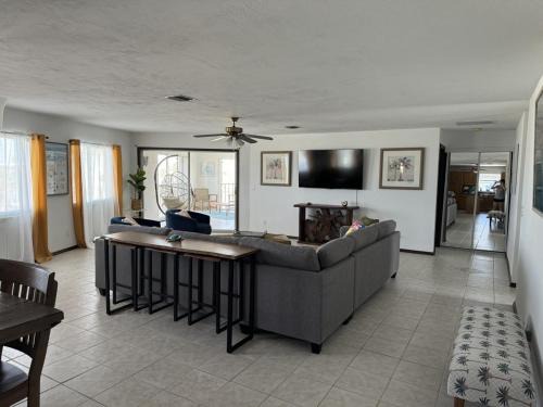 Ocean Dunes South Apartment | 99 Problems and the Beach Aint 1