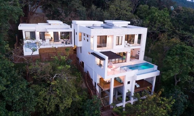 Diamond Rock Villa | Añoranza 3 BDRM: 2 Bedroom Villa + Casita 1