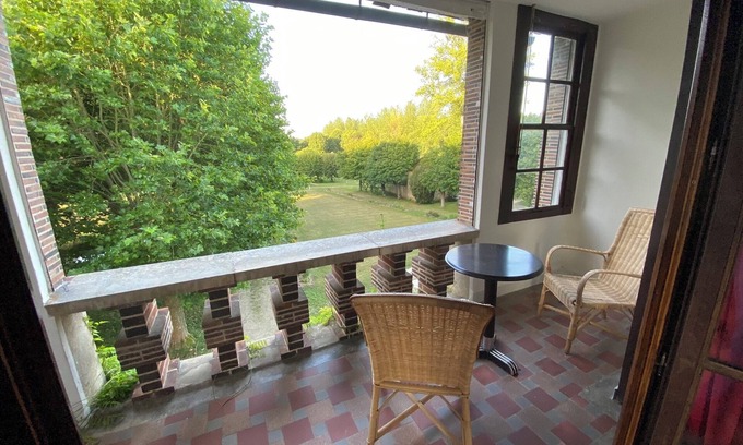 Villiers-Saint-Benoit Other | A 1h30 de Paris, une Château Confortable et Lumineux et son Parc de 3 Hectares