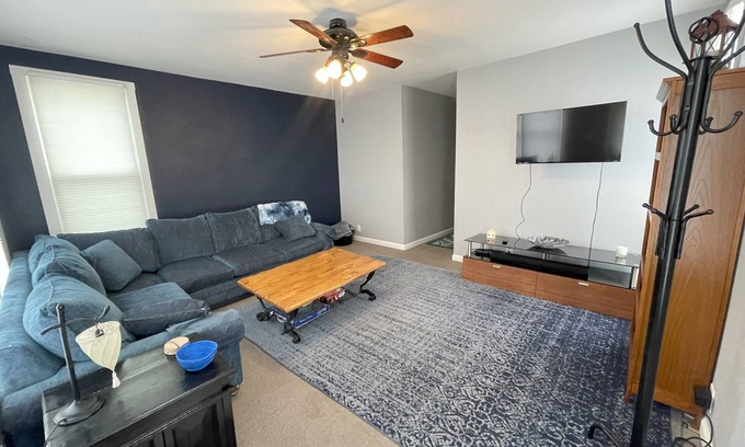 Leadville North House | A 2-bedroom house right off of main street in Leadville with off street parking