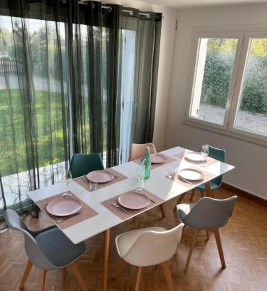 Sallertaine House | A 30 min de l'île aux Mimosa Maison Vendéenne avec Jardin