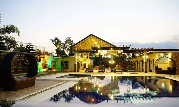 Amadeo Hotel | A&A Garden Suites