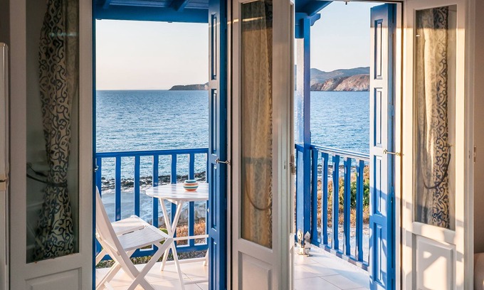 Apollonia Apartment | A Balcony To Enjoy The Sunset