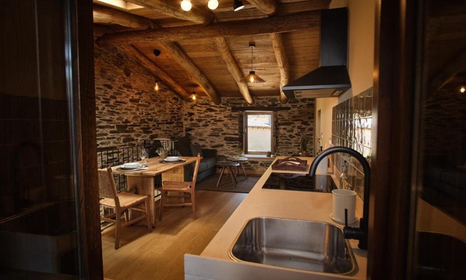 Eiriz Apartment | A Barreira -Lar da cima-