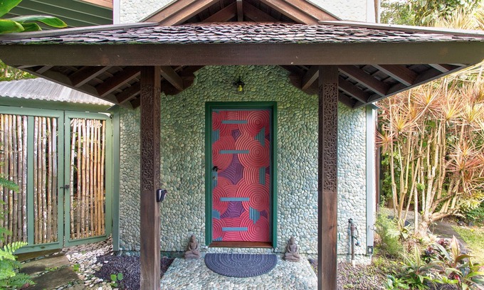 Kehena Beach Estates House | A beautiful Balinese style beach home by the famous Kehena Black Sand Beach