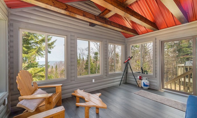 Newberry House | A beautiful getaway on the remote bluffs of Lake Superior
