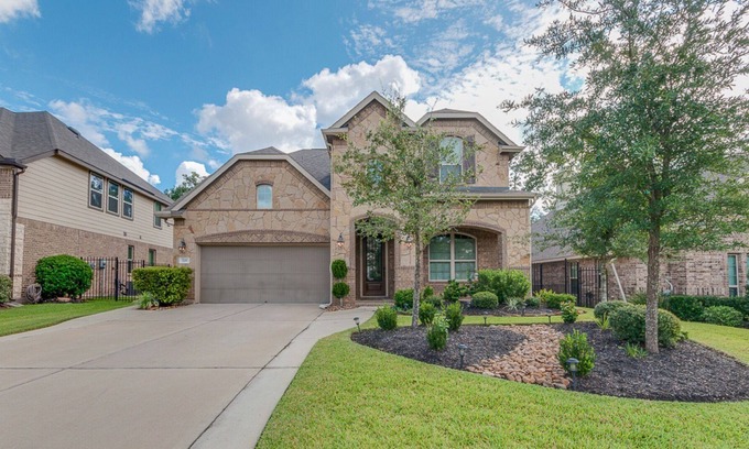 Sterling Ridge House | A Beautiful House in The Woodlands, Texas / Hermosa casa en la Ciudad