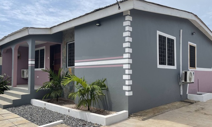 Oyibi House | A beautiful little house outside the central business district