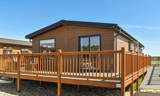 Stonham Aspal Cottage | A beautiful park with lakes and something for everyone to enjoy.
