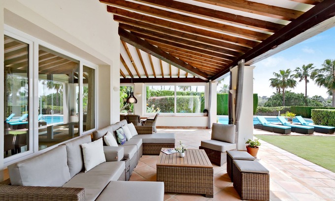 Sotogrande Villa | A beautiful, preppy chic holiday villa in Spain, large pool and 4 fine bedrooms!